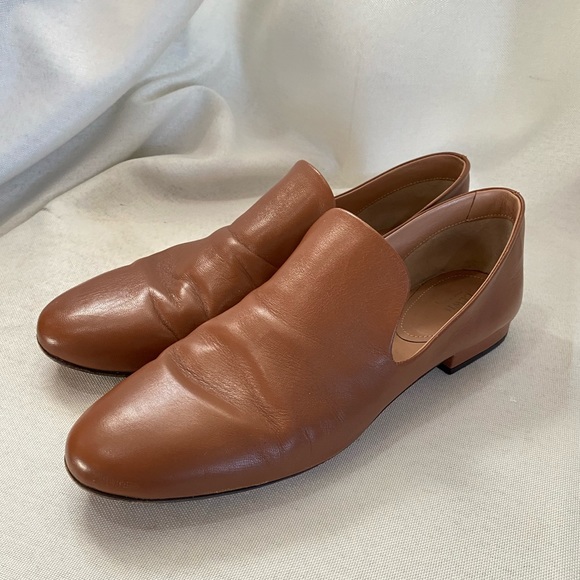 Lewit Minimalist Leather Loafers in Brown - Picture 3 of 9